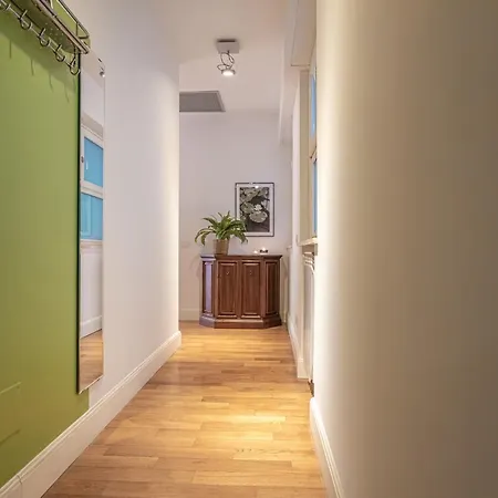 Oasis Centre 아파트